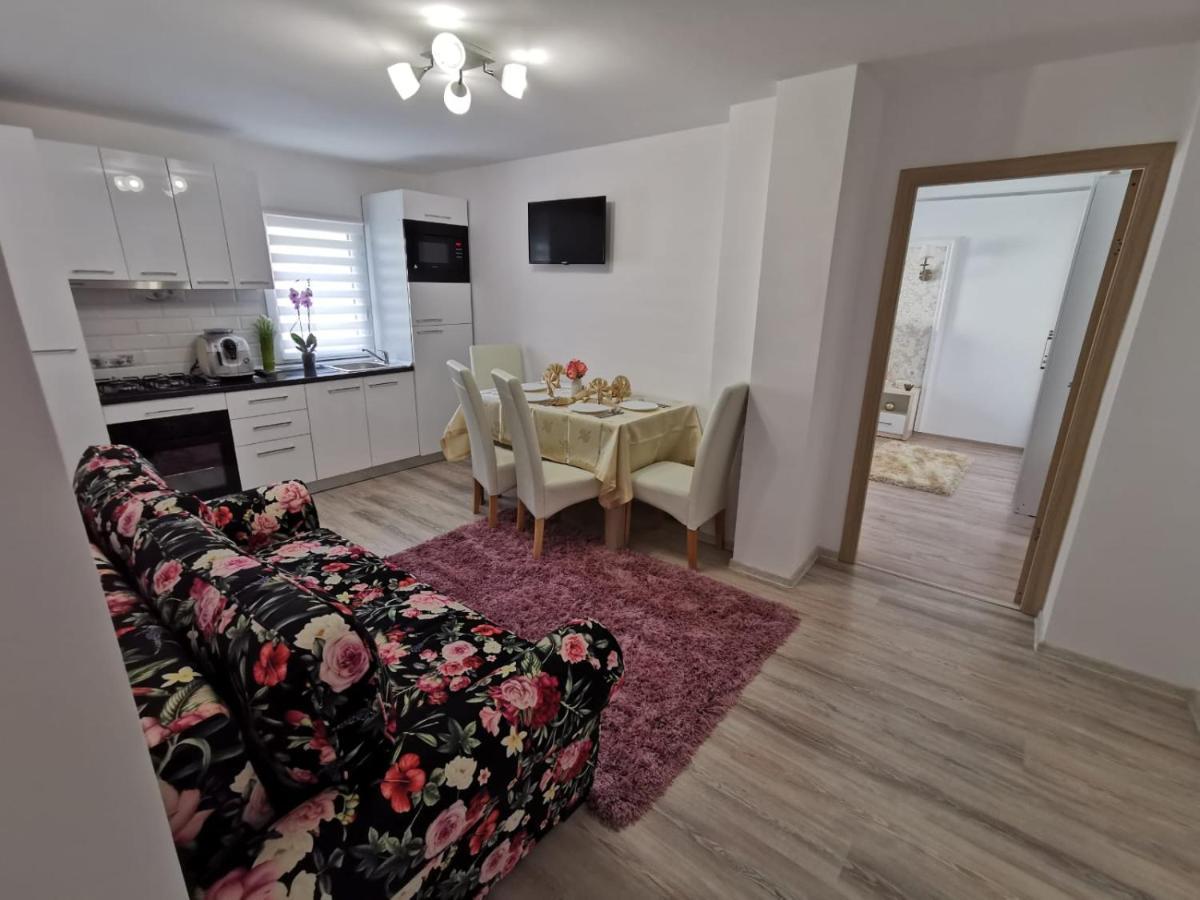 Apartament Gold Luxury Tirgu Ocna Ngoại thất bức ảnh