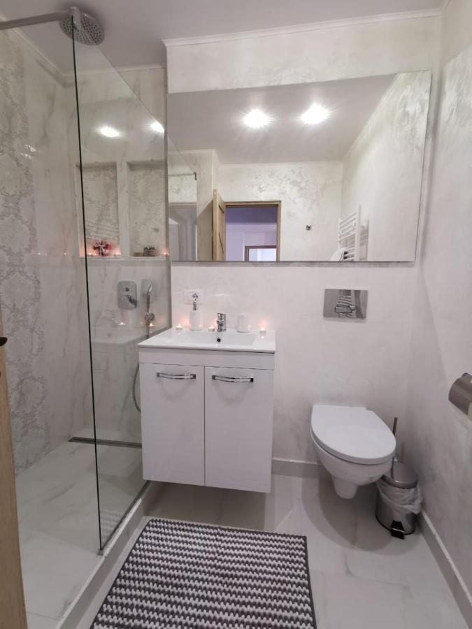 Apartament Gold Luxury Tirgu Ocna Ngoại thất bức ảnh