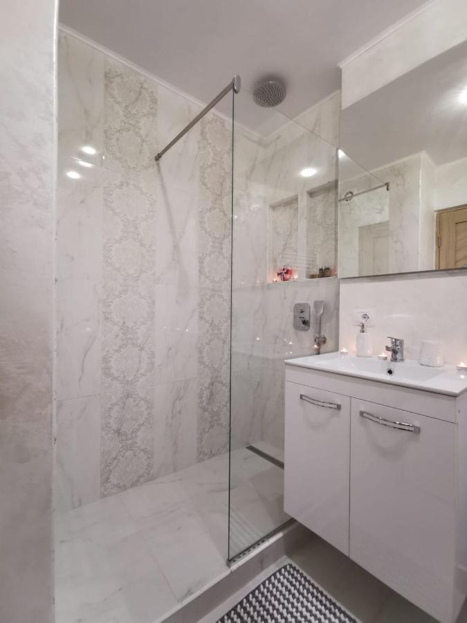 Apartament Gold Luxury Tirgu Ocna Ngoại thất bức ảnh